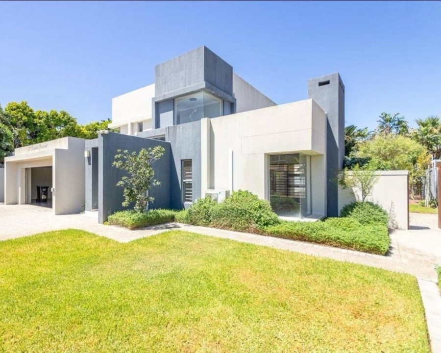 5 Bedroom Property for Sale in Sunset Beach Western Cape